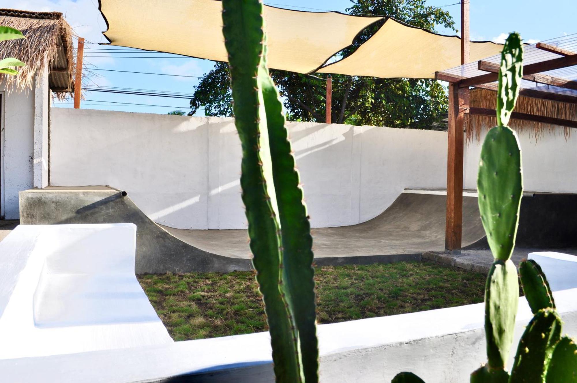 Ripbowl Guest House Selong Belanak Buitenkant foto