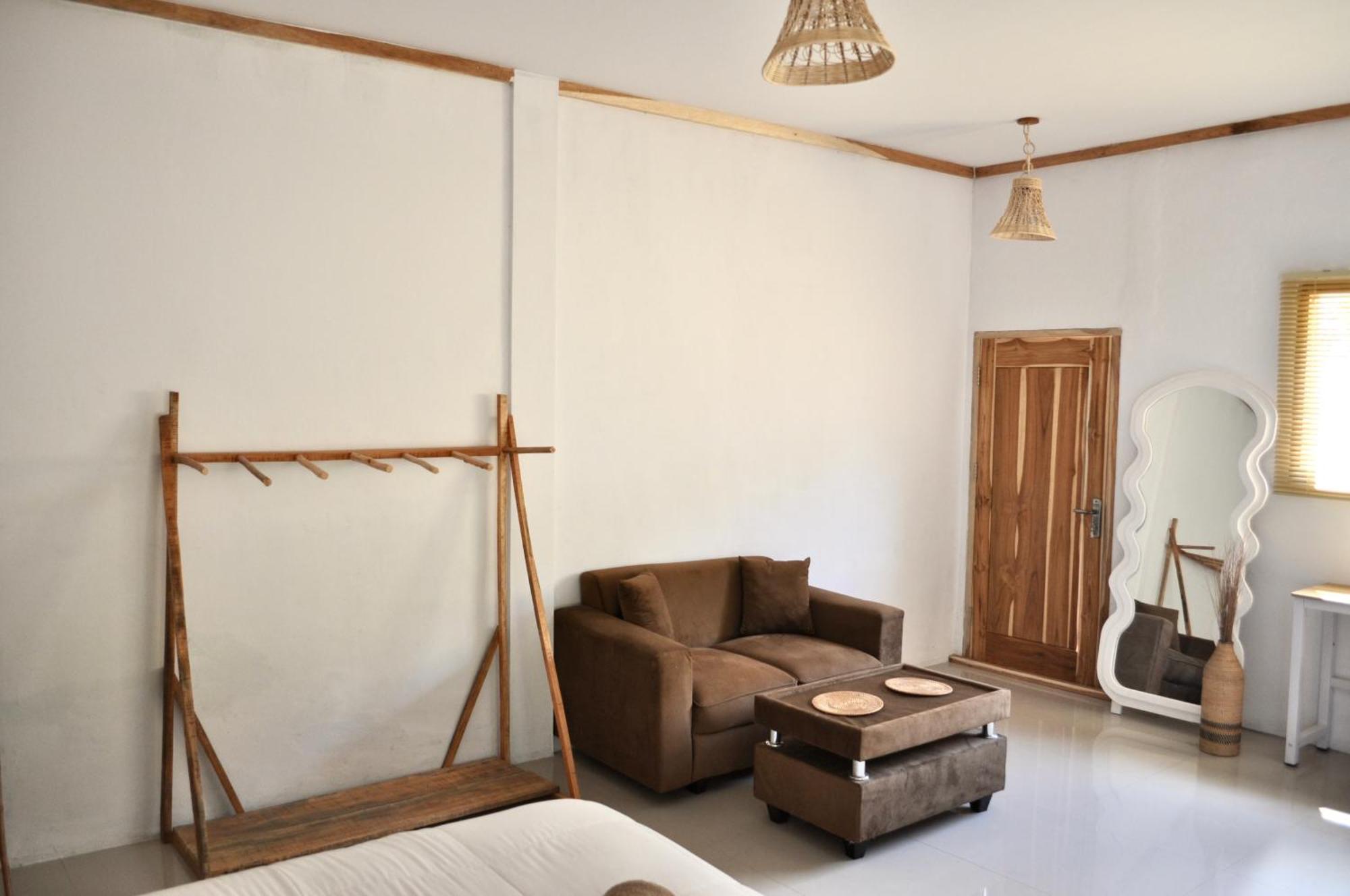 Ripbowl Guest House Selong Belanak Buitenkant foto