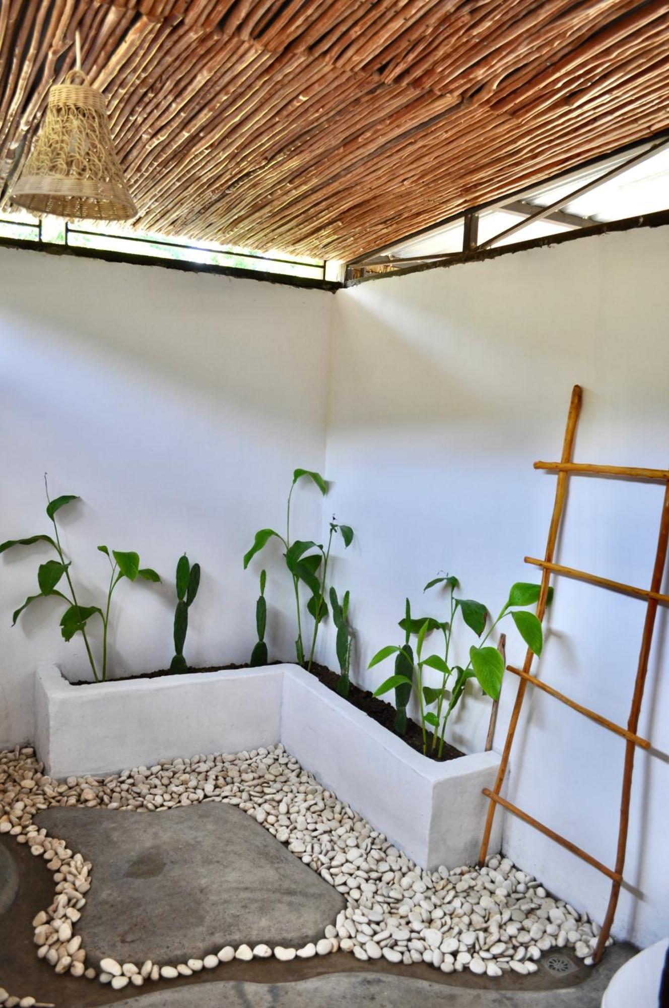 Ripbowl Guest House Selong Belanak Buitenkant foto