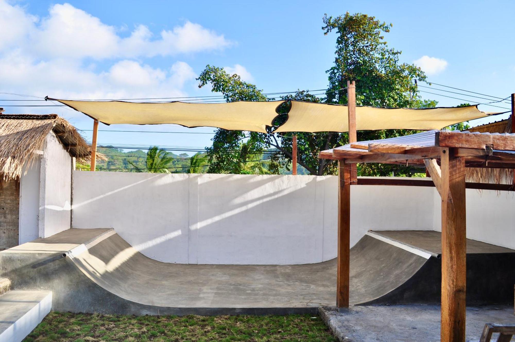 Ripbowl Guest House Selong Belanak Buitenkant foto